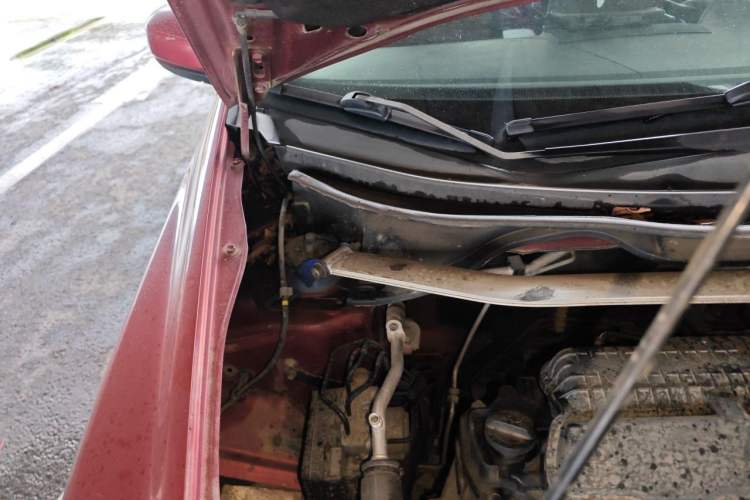 Used Honda City Classic 2012 1.5L manual Comfort version Engine Bay Right