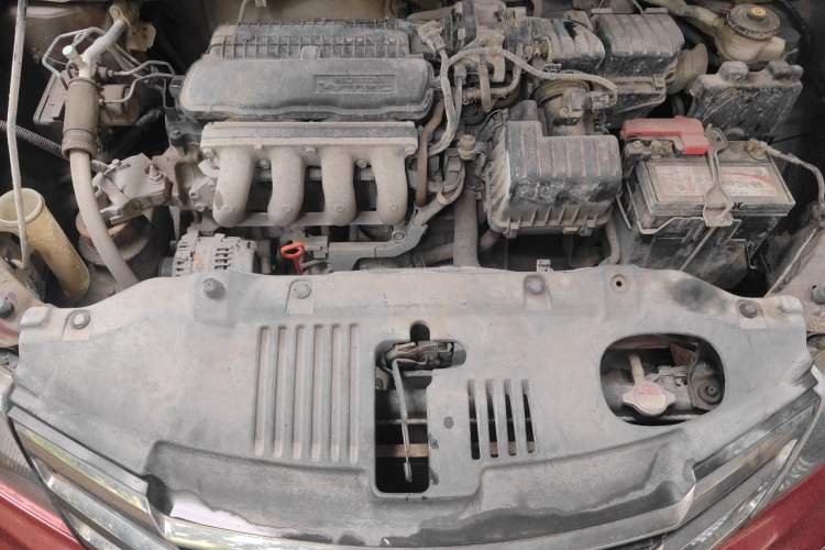 Used Honda City Classic 2012 1.5L manual Comfort version Engine Bay