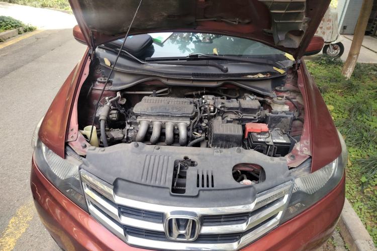 Used Honda City Classic 2012 1.5L Automatic Elite Edition Engine Bay