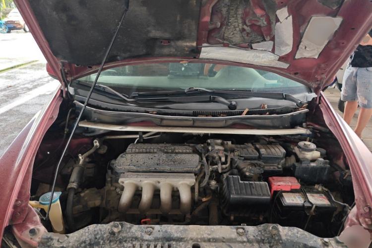 Used Honda City Classic 2012 1.5L manual Comfort version Engine Bay