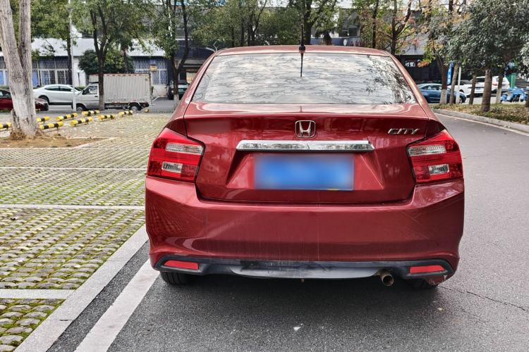 Used Honda City Classic 2012 1.5L manual Comfort version Exterior 4