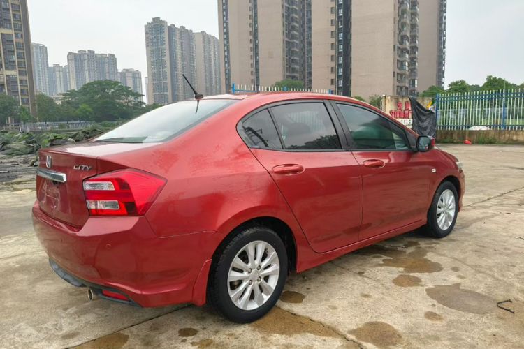 Used Honda City Classic 2012 1.5L manual Elite Edition Exterior 4