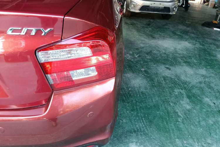 Used Honda City Classic 2012 1.5L Automatic Elite Edition Exterior 6