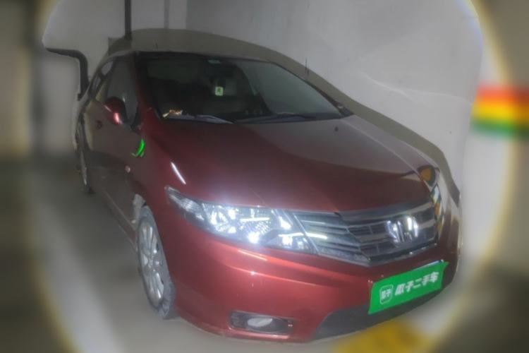 Used Honda City Classic 2012 1.5L manual Elite Edition Front Right 45 Deg