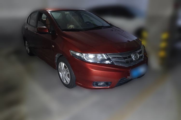 Used Honda City Classic 2012 1.5L manual Comfort version Front Right 45 Deg