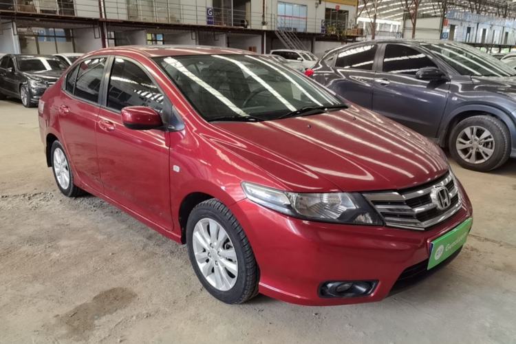 Used Honda City Classic 2012 1.5L manual Elite Edition Front Right 45 Deg