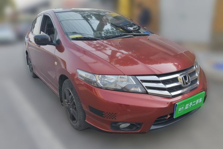Used Honda City Classic 2012 1.5L manual Comfort version Front Right 45 Deg