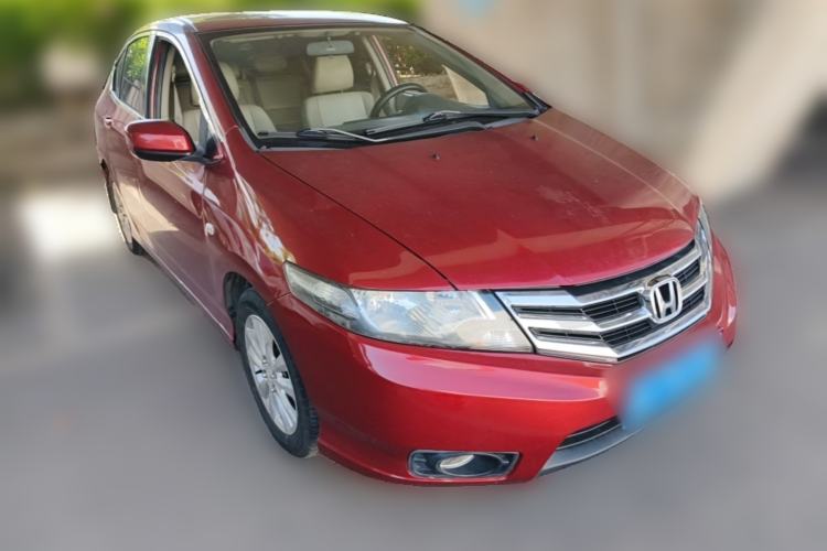 Used Honda City Classic 2012 1.5L manual Comfort version Front Right 45 Deg