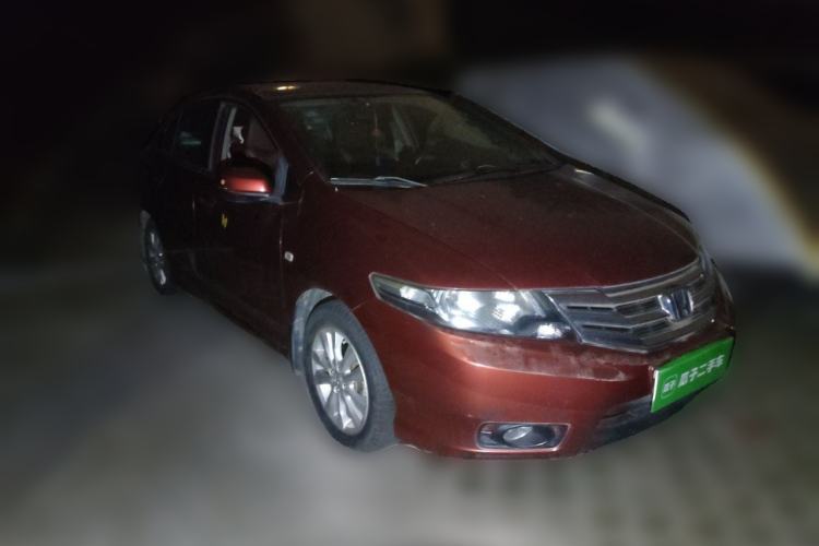 Used Honda City Classic 2012 1.5L manual Elite Edition Front Right 45 Deg