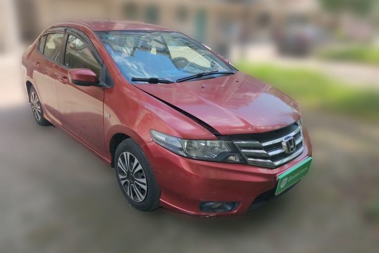Used Honda City Classic 2012 1.5L manual Comfort version Front Right 45 Deg