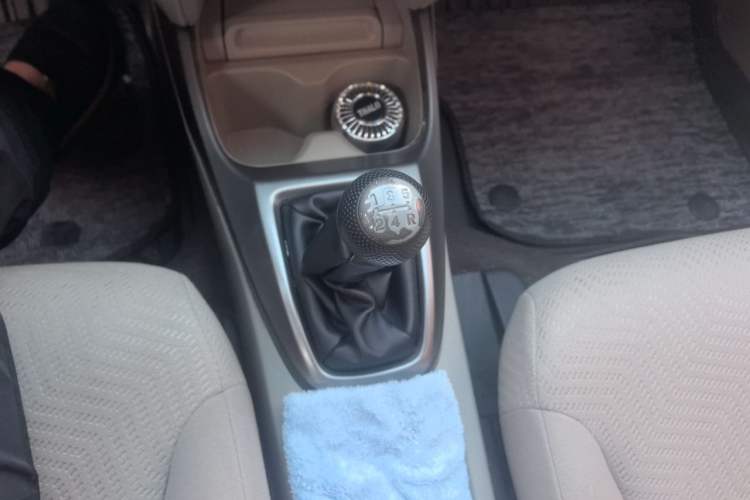 Used Honda City Classic 2012 1.5L manual Elite Edition Gear Lever