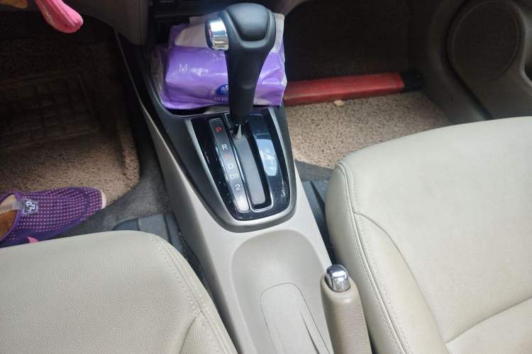 Used Honda City Classic 2012 1.5L Automatic Elite Edition Gear Lever