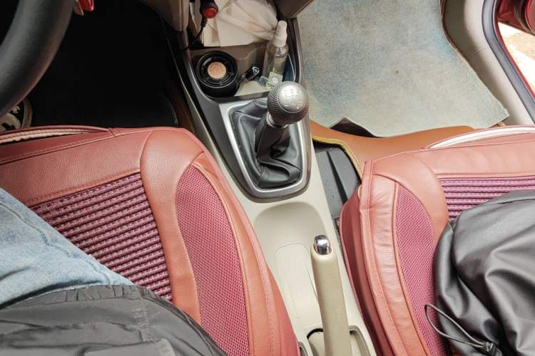 Used Honda City Classic 2012 1.5L manual Comfort version Gear Lever