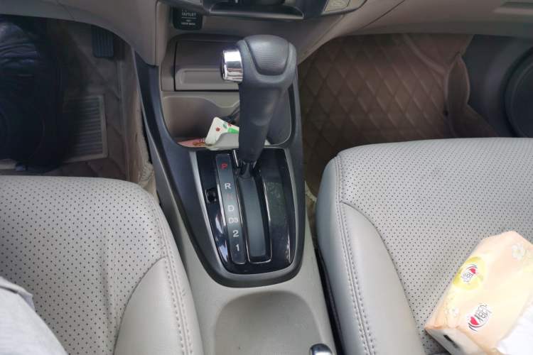 Used Honda City Classic 2012 1.5L Automatic Elite Edition Gear Lever