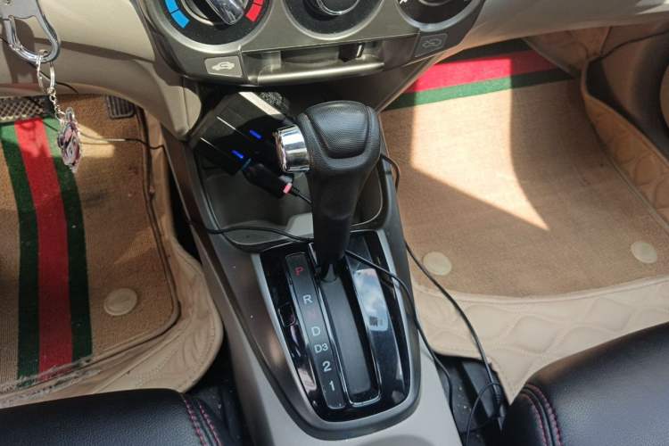 Used Honda City Classic 2012 1.5L Automatic Elite Edition Gear Lever