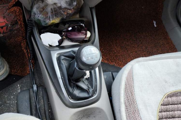 Used Honda City Classic 2012 1.5L manual Comfort version Gear Lever