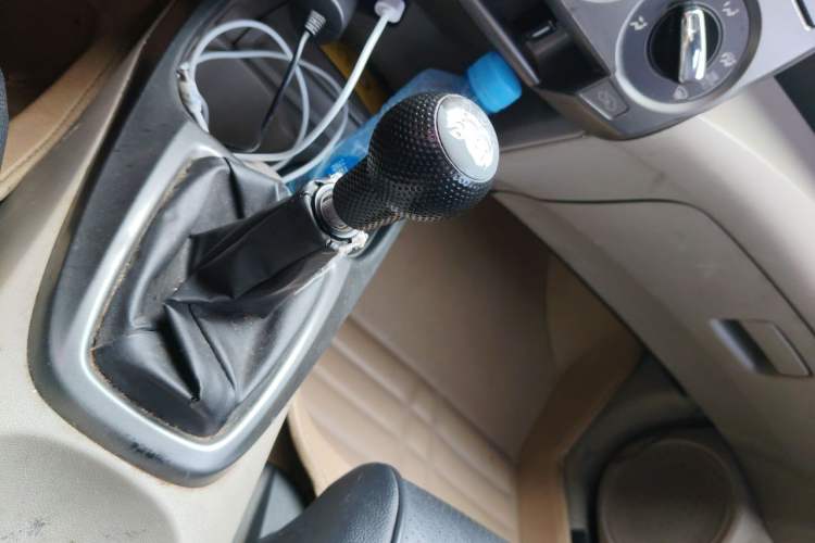Used Honda City Classic 2012 1.5L manual Elite Edition Gear Lever