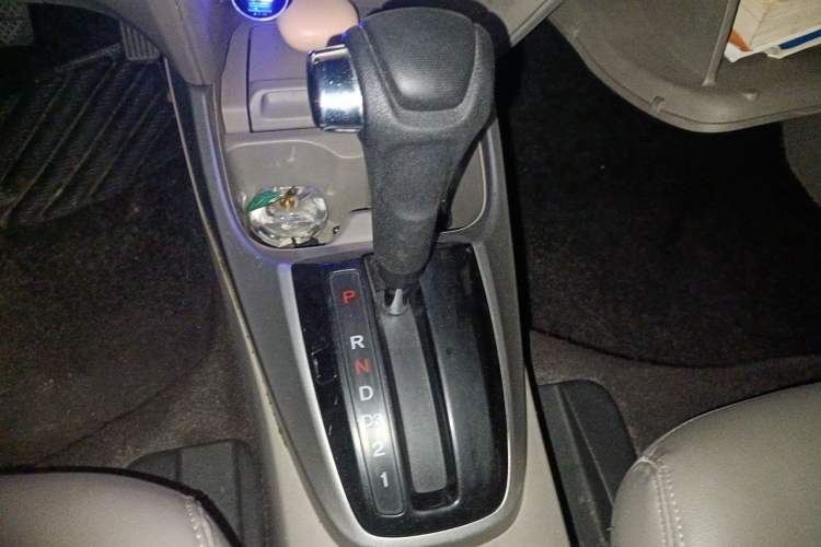 Used Honda City Classic 2012 1.5L Automatic Elite Edition Gear Lever