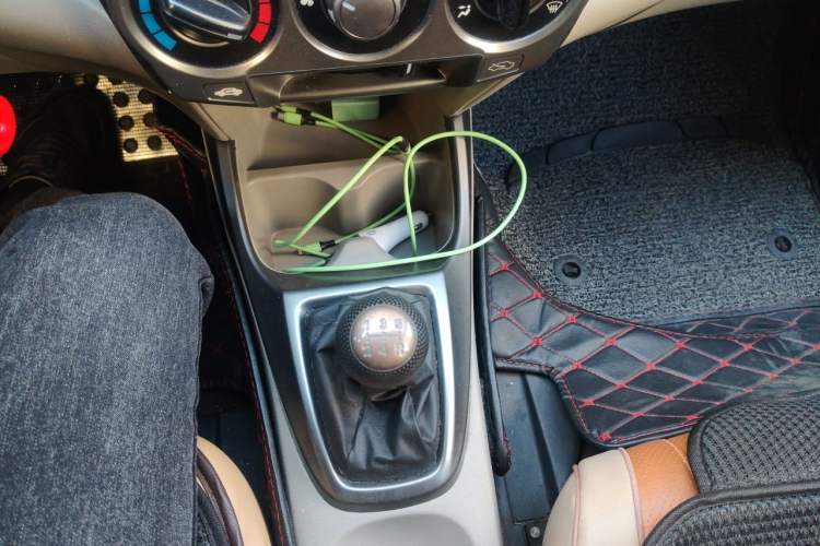 Used Honda City Classic 2012 1.5L manual Comfort version Gear Lever