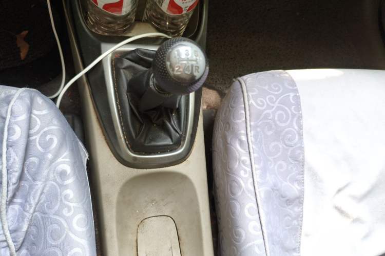 Used Honda City Classic 2012 1.5L manual Comfort version Gear Lever