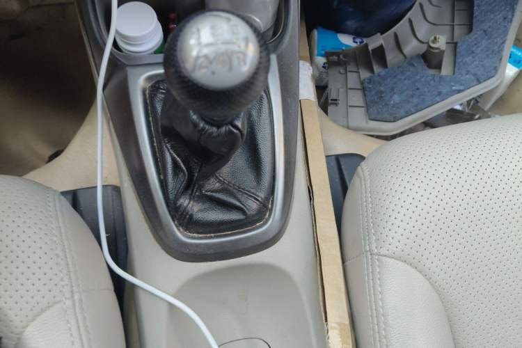 Used Honda City Classic 2012 1.5L manual Comfort version Gear Lever