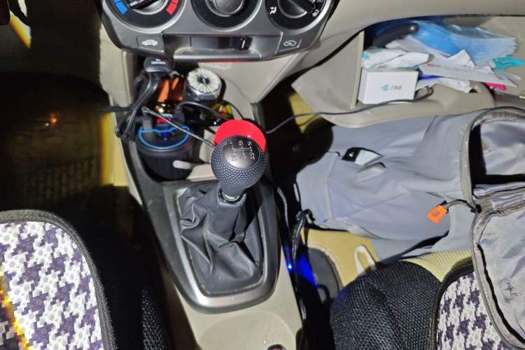 Used Honda City Classic 2012 1.5L manual Comfort version Gear Lever