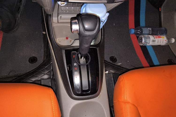 Used Honda City Classic 2012 1.5L Automatic Flagship Edition Gear Lever