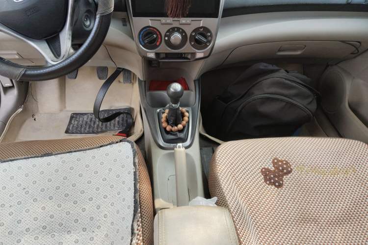 Used Honda City Classic 2012 1.5L manual Comfort version Gear Lever