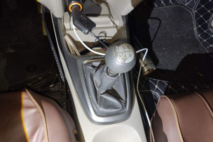 Used Honda City Classic 2012 1.5L manual Elite Edition Gear Lever