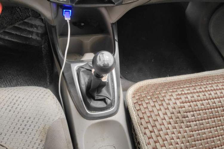 Used Honda City Classic 2012 1.5L manual Comfort version Gear Lever