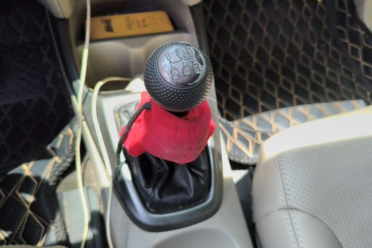 Used Honda City Classic 2012 1.5L manual Comfort version Gear Lever