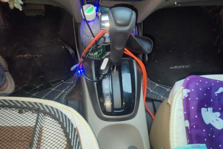 Used Honda City Classic 2012 1.5L Automatic Elite Edition Gear Lever