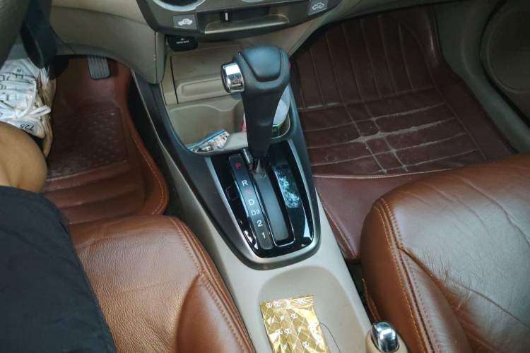 Used Honda City Classic 2012 1.5L Automatic Elite Edition Gear Lever