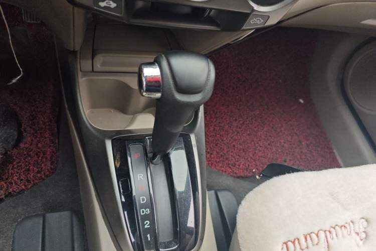 Used Honda City Classic 2012 1.5L Automatic Elite Edition Gear Lever