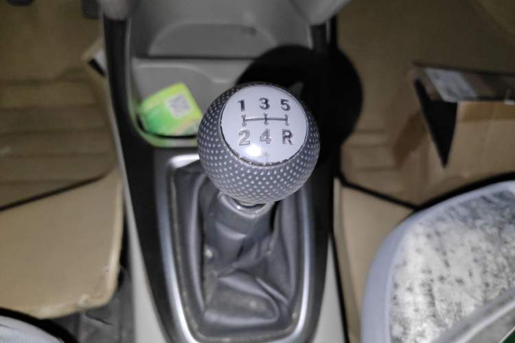 Used Honda City Classic 2012 1.5L manual Comfort version Gear Lever