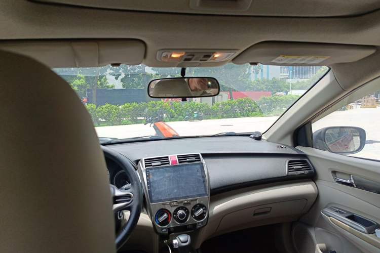 Used Honda City Classic 2012 1.5L Automatic Elite Edition Headliner