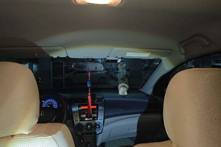 Used Honda City Classic 2012 1.5L manual Comfort version Headliner