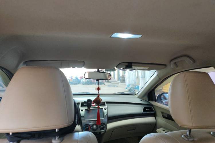 Used Honda City Classic 2012 1.5L manual Comfort version Headliner