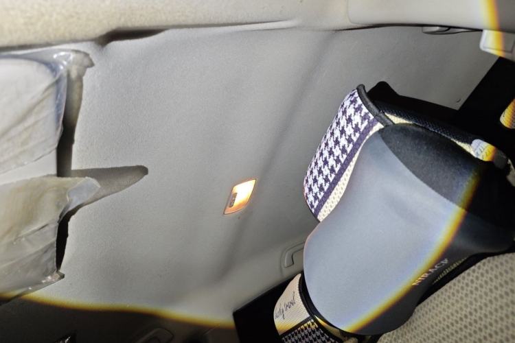 Used Honda City Classic 2012 1.5L manual Comfort version Headliner