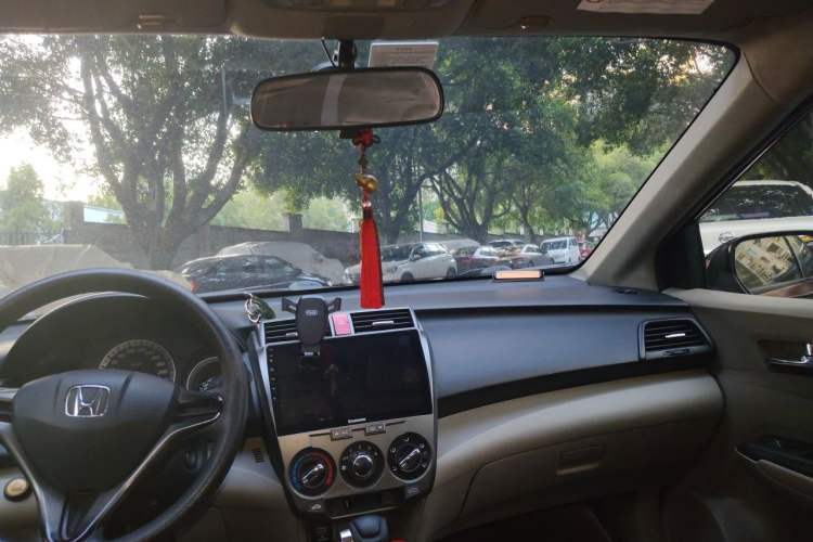 Used Honda City Classic 2012 1.5L Automatic Elite Edition Headliner