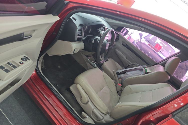 Used Honda City Classic 2012 1.5L manual Comfort version Interior 3