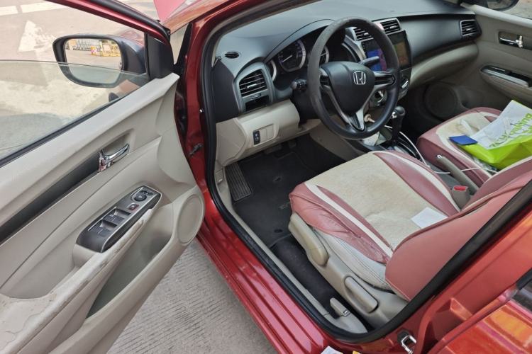 Used Honda City Classic 2012 1.5L Automatic Elite Edition Interior 3