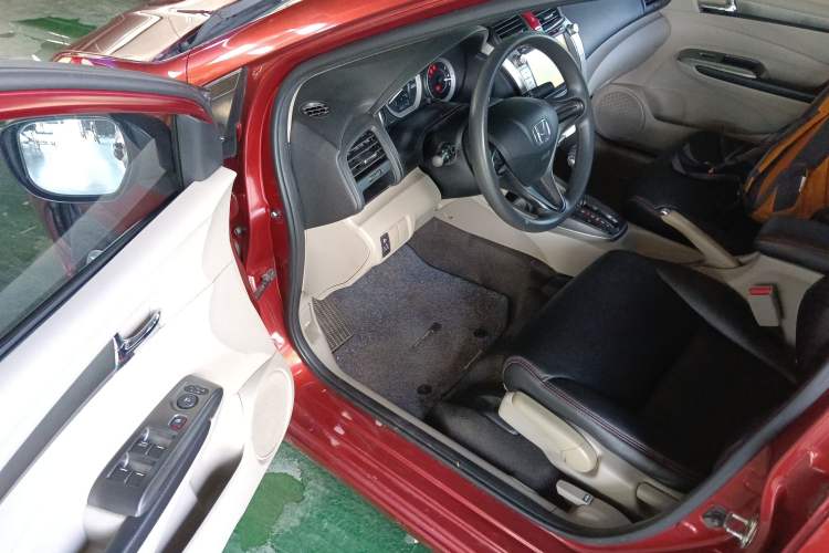 Used Honda City Classic 2012 1.5L Automatic Elite Edition Interior 3