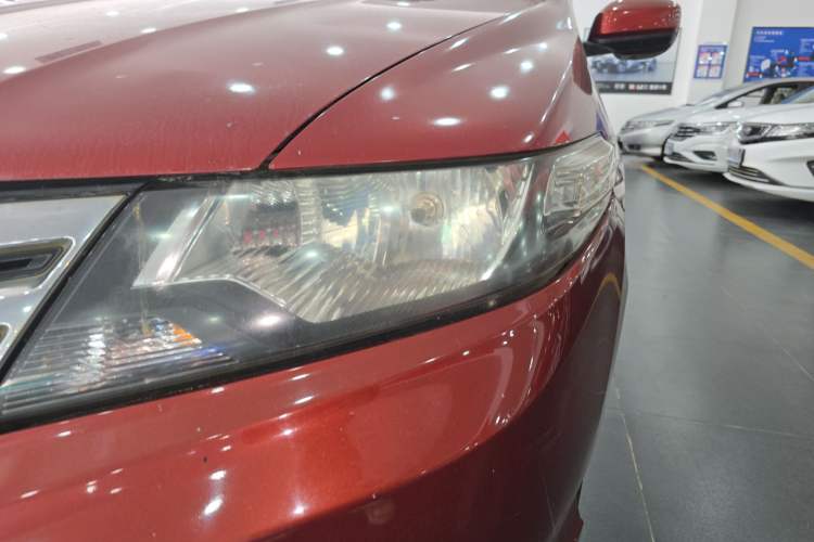 Used Honda City Classic 2012 1.5L manual Comfort version Left Front Headlight