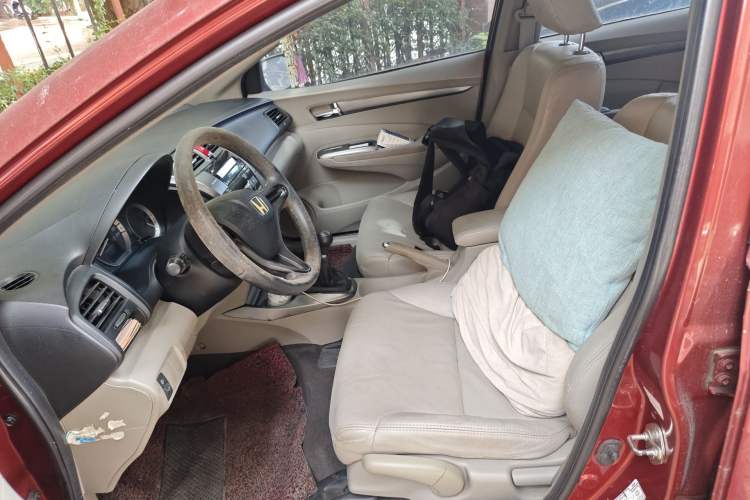 Used Honda City Classic 2012 1.5L manual Elite Edition Left Front Seat