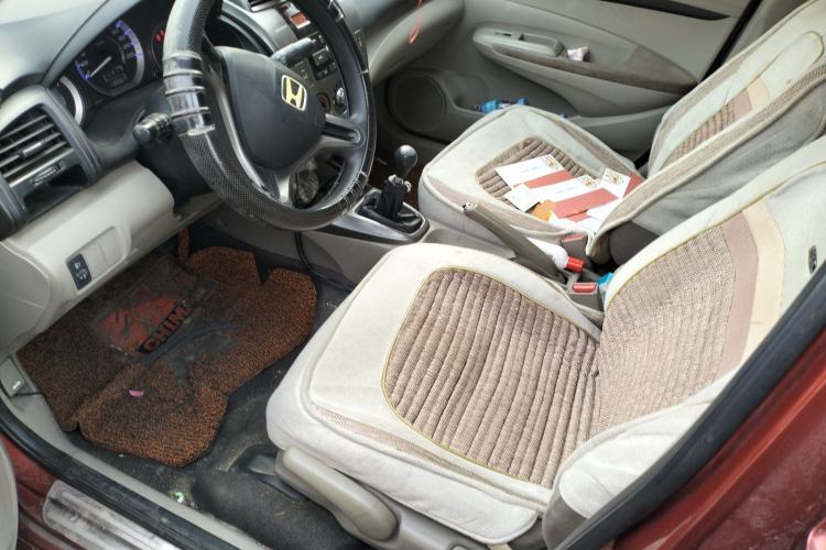 Used Honda City Classic 2012 1.5L manual Comfort version Left Front Seat