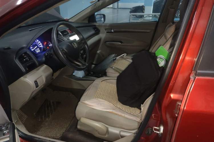 Used Honda City Classic 2012 1.5L Automatic Elite Edition Left Front Seat