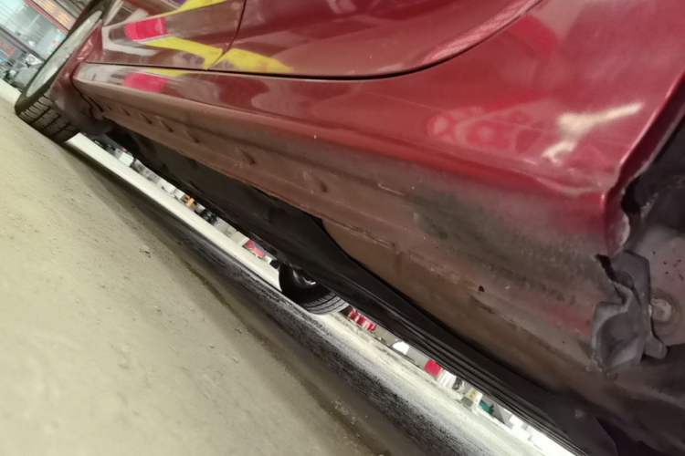 Used Honda City Classic 2012 1.5L manual Elite Edition Left Side Sill