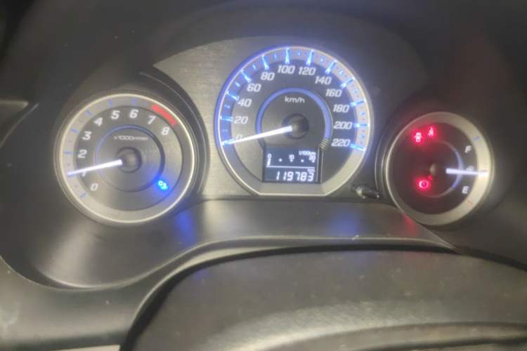 Used Honda City Classic 2012 1.5L manual Elite Edition Odometer Close Up