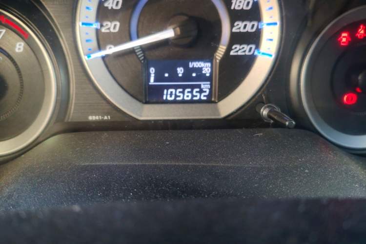 Used Honda City Classic 2012 1.5L manual Comfort version Odometer Close Up